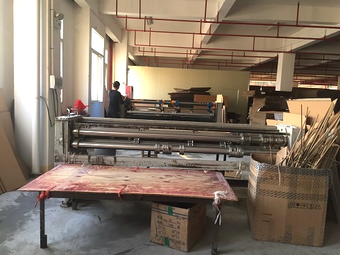 《一口气看完偷渡的女人》午夜高清完整版8