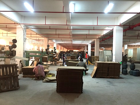 《一口气看完偷渡的女人》午夜高清完整版3